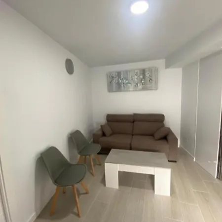 Isabel Apartmán *